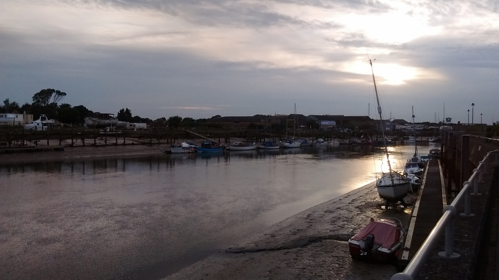 19. Tides out in Littlehampton (1024x576)